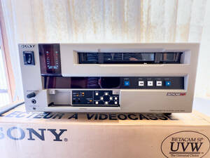 SONY　ソニー　UVW-1600　BETACAM SP　ベータカム SP 業務用 ビデオカセットプレイヤー 通電確認のみ ジャンク
