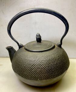 61042 鉄瓶 鉄石作 在銘有 大瓶 茶道具 茶器 金属工芸品　アンティーク