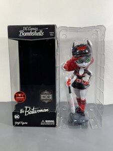 【中古品】DC Comics Bombshells　バットウーマン　ビニールフィギュア　Noir Edition　DCコミックス　ボムシェルズ（20124120519216HD）