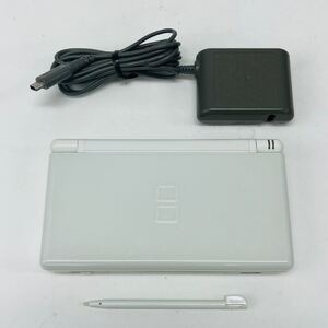 ☆送料230円・1円〜☆ Nintendo ニンテンドーDS Lite クリスタルホワイト 本体 タッチペン 充電器 セット 任天堂 DS Lite GBA 動作品 33