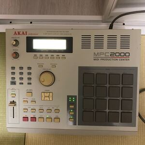 AKAI MPC2000