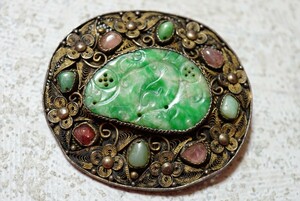 1086 天然石 緑石 シルバー ブローチ ヴィンテージ アクセサリー SILVER刻印 アンティーク 天然石 宝石 色石 カラーストーン 装飾品