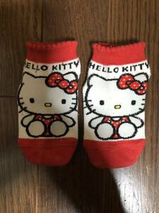 可愛い!HELLO KITTY SANRIO サンリオ 幼児用ソックス 11〜14cm相当