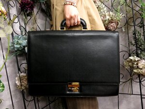 ●超美品●Salvatore Ferragamo フェラガモ●メンズ●カーフ レザー 本革●ビジネス バッグ●黒●G金具●A4 書類 収納 かばん●Js53117