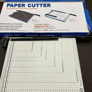 ★☆PAPER　CUTTER　ペーパーカッター　全体大きさ約58㎝　横約33㎝　#5760☆★