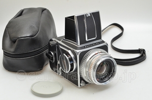 HASSELBLAD 500 C/M Carl Zeiss Planar 2.8/80mm T＊ w/cap,case,strap,magazine