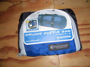 OUTDOOR PRODUCTS DELUXE DUFFLE BAG Ｓ ネイビー ９インチ×１８インチ レア物 旅行時に最適！