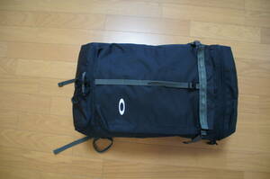 OAKLEY ESSENTIAL BOX PACK L 4.0 ブラック