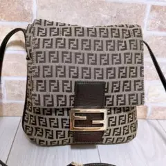 《美品》FENDI(フェンディ)ショルダーバック