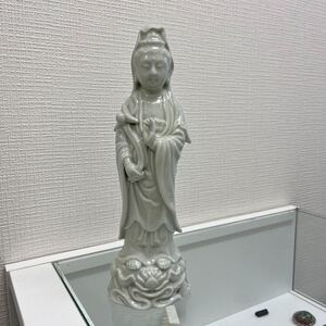 九谷焼 観音菩薩像 観音立像 高さ30cm 仏像 仏教美術 古美術 骨董 置物 陶器人形 オブジェ 現状品 1025-104-3