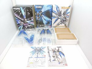 BANDAI METAL BUILD 機動戦士ガンダムSEED DESTINY ストライクフリーダムガンダム + 光の翼オプションセット 計2点 中古品[B063I546]