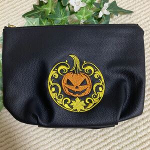 ハンドメイド☆ハロウィン刺繍レザーポーチ（ジャックオーランタン）☆A Factry☆