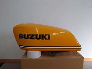 スズキ GT200純正タンク