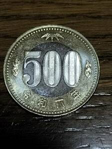 令和6年　500円　硬貨　流通品　【同梱可】　【送料63円】 004