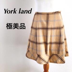 【極美品】York land　ヨークランド　スカート　チェック柄　ベージュ