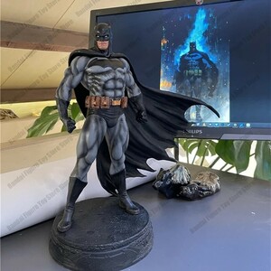 ★未使用 ビッグサイズ バットマン ダークナイト 38㎝ 完成品 フィギュア アメコミ ヒーロー ダーク BATMAN 海外限定品 箱付き