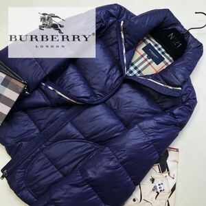 a3超美品　ボリュームダウンを纏う　参考価格14万●BURBERRY LONDON●ハンガリーグースダウン90%コート バーバリーコート レディース　40