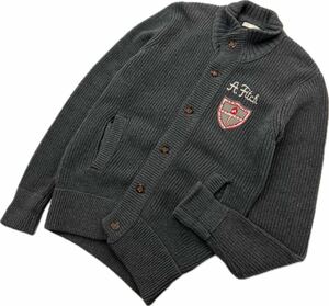 Abercrombie&Fitch ☆ ワッペン刺繍 厚め コットン ニット カーディガン グレー M アメカジ 人気 古着 アバクロンビー＆フィッチ■S2958