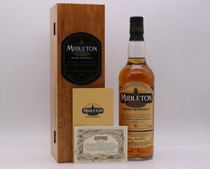 【美品】MIDLETON VERY RARE ミドルトン ベリーレア 2011 700ml 40％ アイリッシュウイスキー 木箱 冊子付 希少ボトル【漂亮】