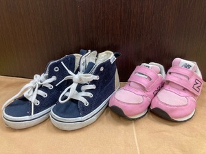 210* VANS バンズ ジュニア ハイカットスニーカー 568897 New Balance ニューバランス 377 ベビースニーカー 計2足 おまとめ 現状品