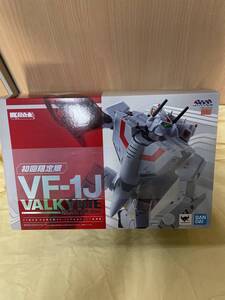 ⑥ 未開封品　DX超合金 初回限定版 VF-1J バルキリー（一条輝機） ブランド：BANDAI （100サイズ）