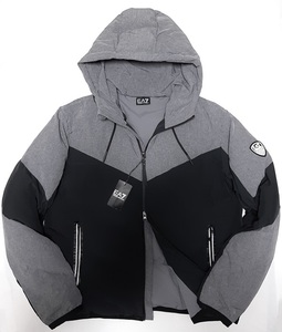 [新品・最終価格]EA7 / EMPORIO ARMANI　バックロゴ入り【メンズ・中綿ジャケット】◆2022-23年秋冬モデル　サイズ：XXL(54相当)　◆色：黒