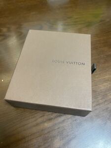 LOUIS VUITTON 空箱 上向き