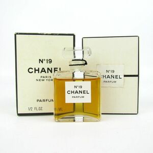 シャネル 香水 No19 パルファン 残半量以上 フレグランス レディース 15mlサイズ CHANEL