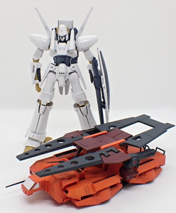 重戦機エルガイム　HG　1/144　エルガイム（スペシャルコーティング、素組完成品）＋　ワークス（再販品、塗装済み完成品）