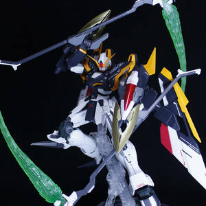 MG 1/100 ガンダムデスサイズ ルーセット装備 塗装済完成品[新機動戦記ガンダムW Endless Waltz 敗者たちの栄光]