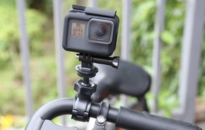 CHQ1316#自転車 Go pro Hero用 マウントクリップ 撮影 ハンドルクランプ マウント 三脚 GoPro Hero 8 7 6 5　Xiaomi Yi 4K Sjcam Sj4000 Ek