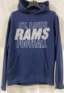 新春セール ST.LOUIS RAMS FOOTBALL 紺のスウェットパーカー M (US-FIT) 訳あり.難あり輸入古着シャツ 特価セール G-802