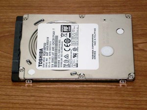 ★ 320GB ★ TOSHIBA　【 MQ01ABF032 】 7mm厚　良品 ★4XT