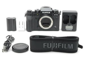 【S数僅少2572回】FUJIFILM 富士フイルム X-T4 ボディ ブラック 動作写りOK 新品時のマット感あり概ねキレイ 付属品多数揃っています。