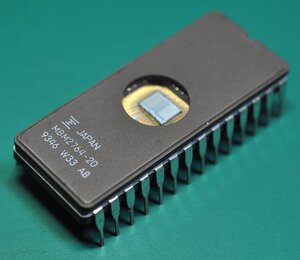 富士通 MBM2764-20 (EPROM) [管理:SA1377]