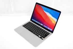 美品｜Apple Macbook Air 13.3inch 2020 Apple M1 8GB SSD256GB シルバー HA03-M2667-2G14