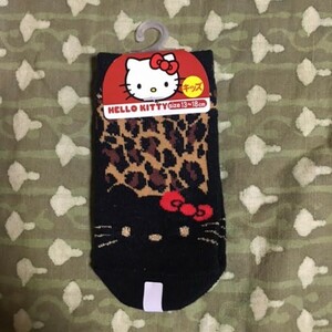 HELLO KITTY 　ハローキティ　キッズソックス　13～18㎝　【新品】　ヒョウ柄