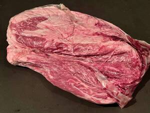 【即決】希少【A4】黒毛和牛マルカワ/チルド 1.3kg 上質な経産牛 旨味赤身モモ肉 贅沢あぶり焼肉 カットステーキ 安心現品画像 W1005