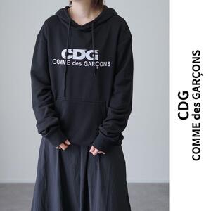 美品 CDG COMMEdesGARCONS コムデギャルソン フーディ パーカー ロゴプリント コットン オーバーサイズ 近年モデル プルオーバー AD2020