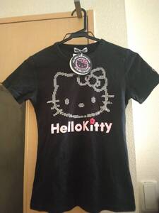 新品　ハローキティのTシャツ　Hello kitty　Mサイズ