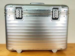 ★1点限定・売切れ必至★ リモワ トパーズ パイロット トローリー 青ロゴ RIMOWA TOPAS PILOT 廃版 スーツケース 2輪