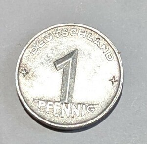 ’1952　東ドイツコイン　1ペニヒ　1PFENNIG　コンパスとハンマーと麦の穂　流通品