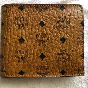 ※中古　美品　MCM 二つ折り財布