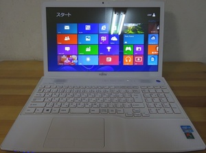 富士通 ノートパソコン LIFEBOOK AH77/J/Core i7-3632QM 2.2GHz/8GB/1000GB/BD/中古特価良品