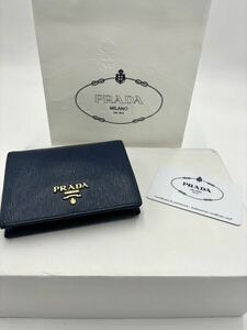 【美品】PRADA 二つ折り財布 ネイビーブルー　小銭入れ有り コンパクトウォレット レディース イタリア製