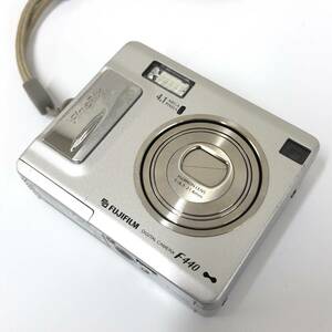 1円～ FUJIFILM FINEPIX F440 富士フイルム デジタルカメラ 本体 付属品 セット 現状品 バッテリー コード DPC-64 (64MB) xクレードル(1台)