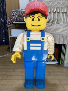 【非売品】レゴ LEGO 特大 赤い帽子 オーバーオール 人形 基本 男の子 玩具店 展示品