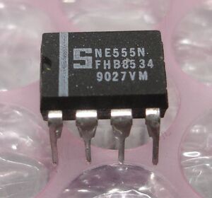 STmicroelectronics NE555N [10個組].HH4