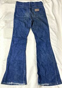 【送料無料】70s VINTAGE Wrangler デニムパンツ フレア・ブーツカット W31 L36 / MADE IN USA ラングラー IDEAL製ジッパー 右綾デニム