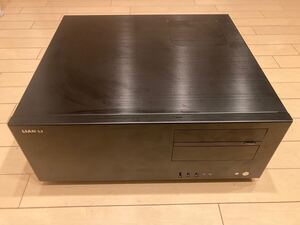 【美品】LIAN LI. PCケース. PC-C60B. ATX 横置き　アルミ製